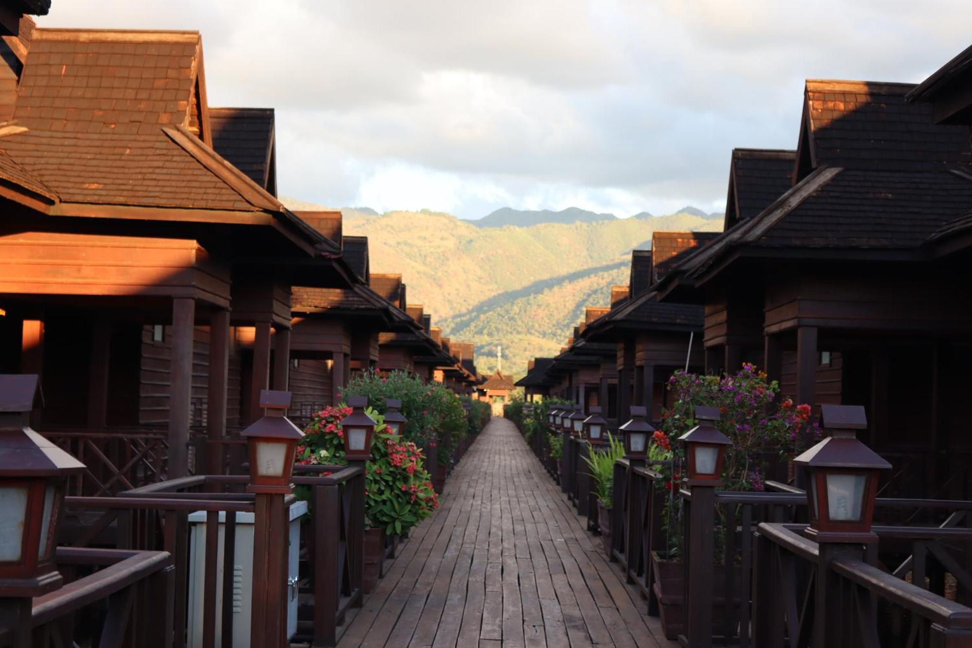 Kma Inle Hotel Inle Lake Exterior photo